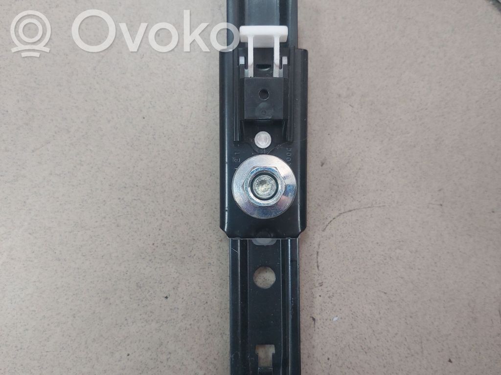 Toyota RAV 4 (XA40) Sicherheitsgurthöhenversteller 