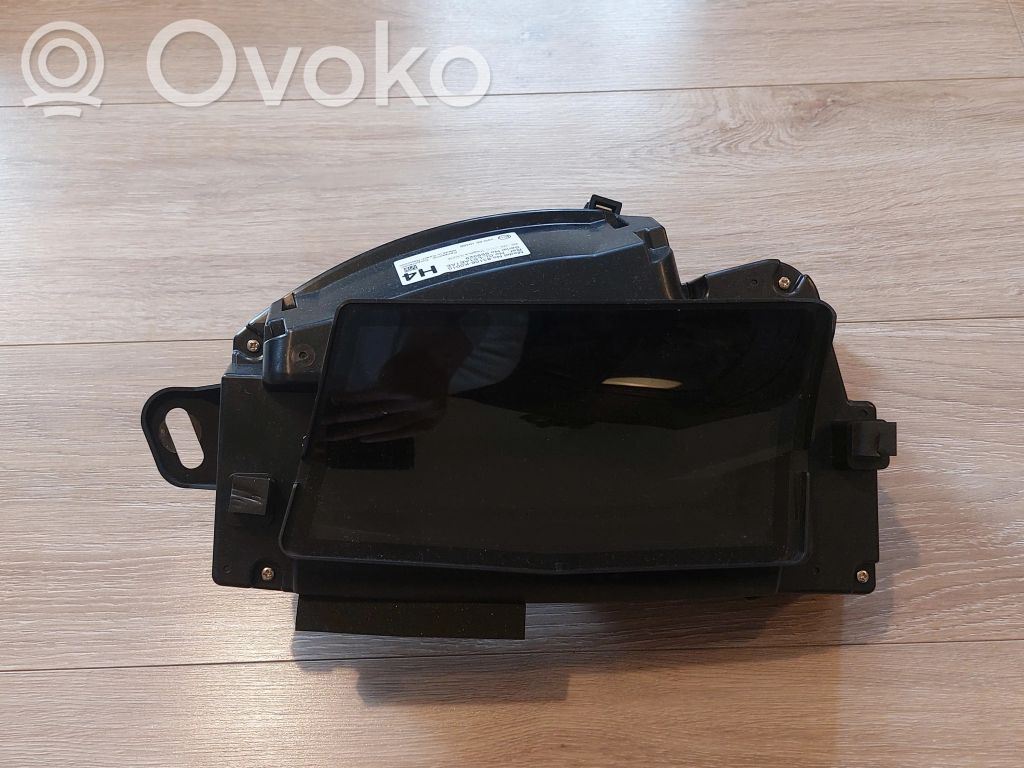 Toyota Yaris XP210 Head up display screen 