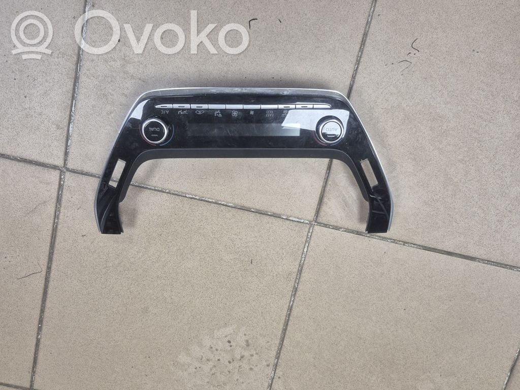 Toyota Corolla E210 E21 Oro kondicionieriaus/ klimato/ pečiuko valdymo blokas (salone) 
