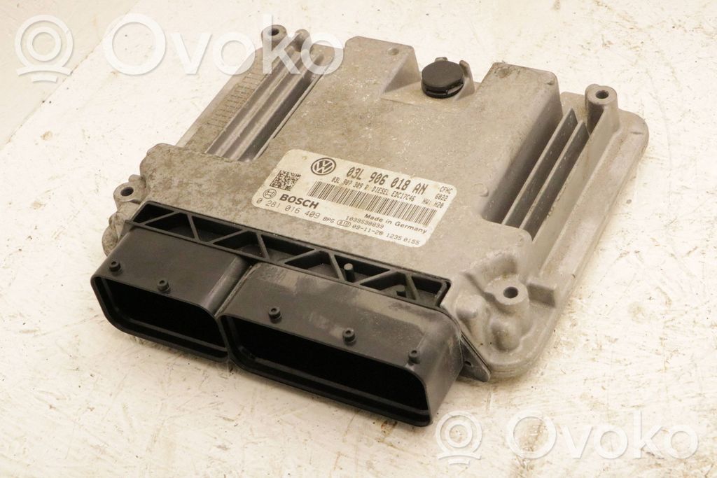 Volkswagen Golf VI Engine control unit/module 