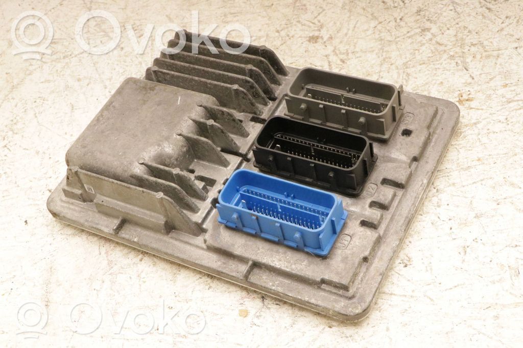 Engine control unit/module   12681318,811839393,12669908,12669908,811839393