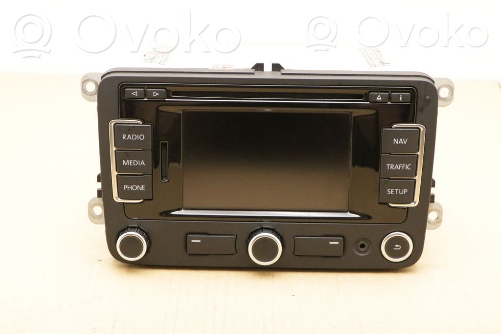 Volkswagen PASSAT B7 Panel / Radioodtwarzacz CD/DVD/GPS 