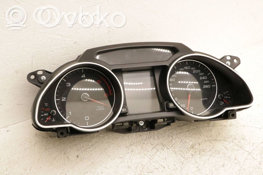 Audi A5 8T 8F Nopeusmittari (mittaristo) 