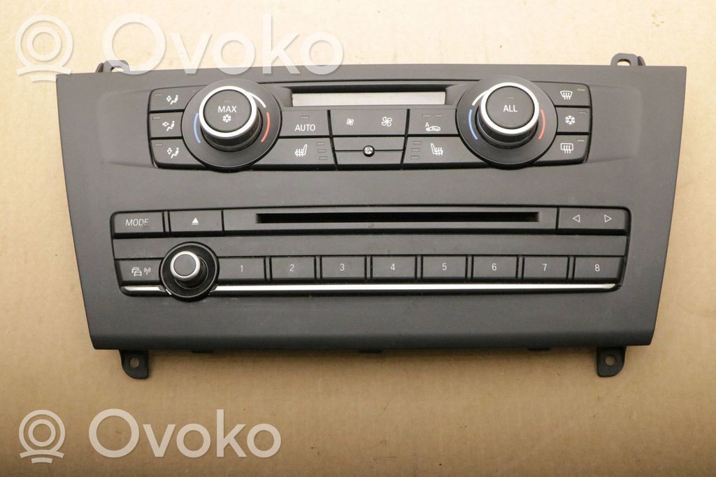 BMW X3 F25 Climate control unit 