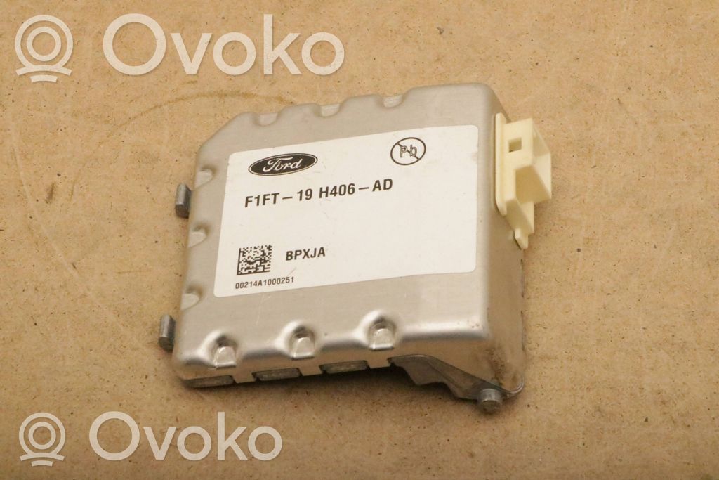 Ford Kuga II Kiti prietaisai 