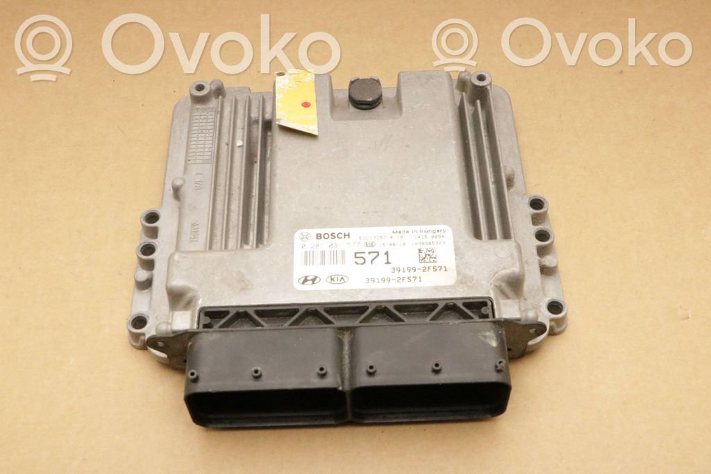 Hyundai Tucson TL Engine control unit/module 