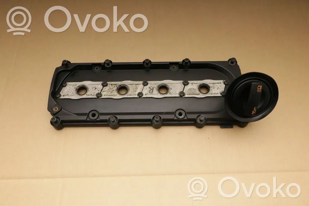 Audi A8 S8 D3 4E Ventildeckel 