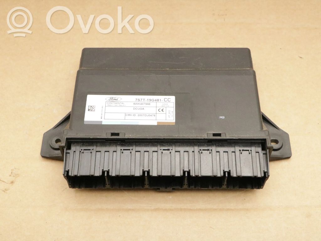 Ford S-MAX Oven keskuslukituksen ohjausyksikön moduuli 