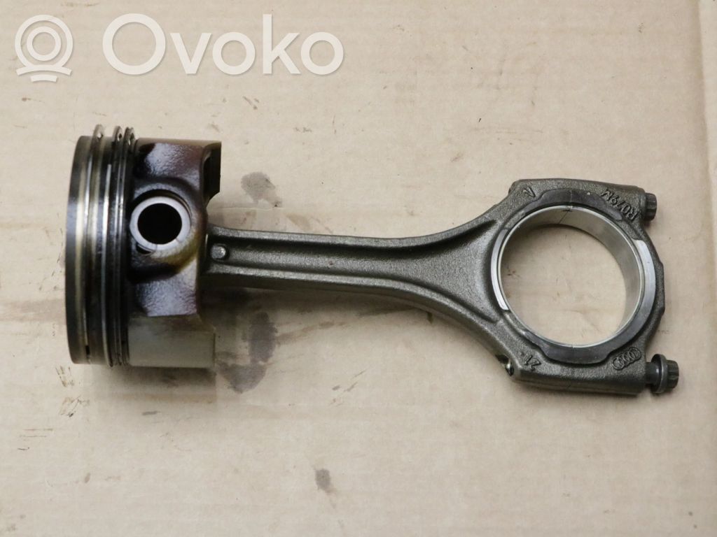 Pistón con biela   R079M,R079M