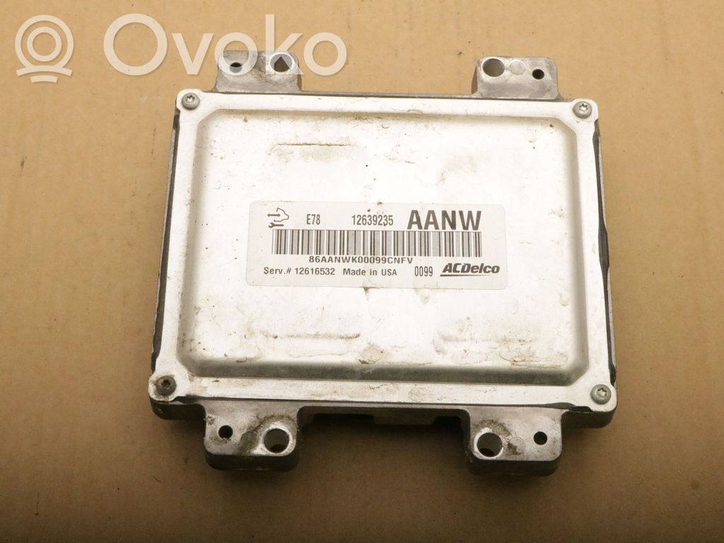 Opel Astra J Engine control unit/module 