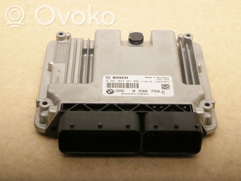 BMW 1 F20 F21 Variklio valdymo blokas 