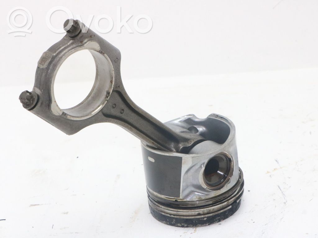 Volvo V70 Piston with connecting rod 