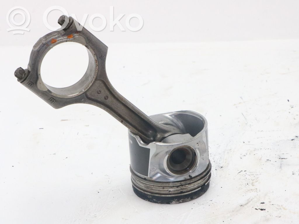 Volvo V70 Piston with connecting rod 