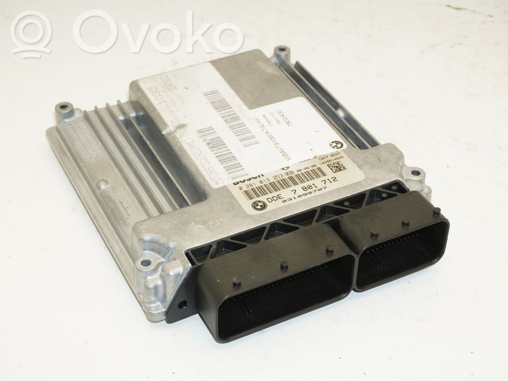 BMW 5 E60 E61 Engine control unit/module 