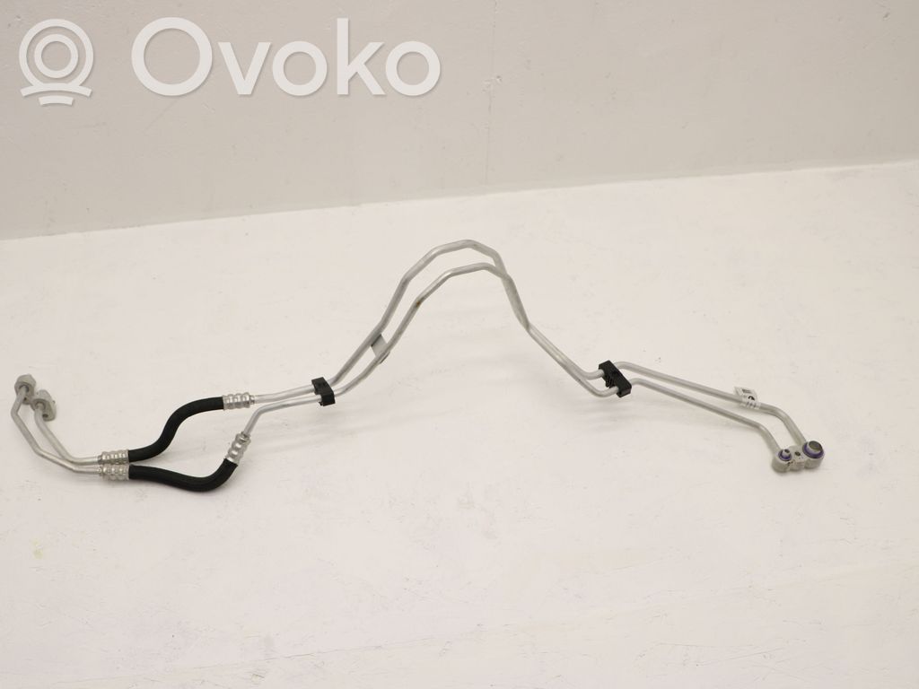 BMW XM Ilmastointilaitteen putki (A/C) 
