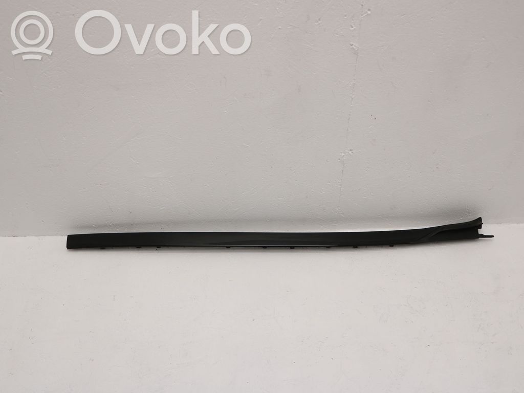 BMW X6 G06 Listwa szyby czołowej / przedniej 