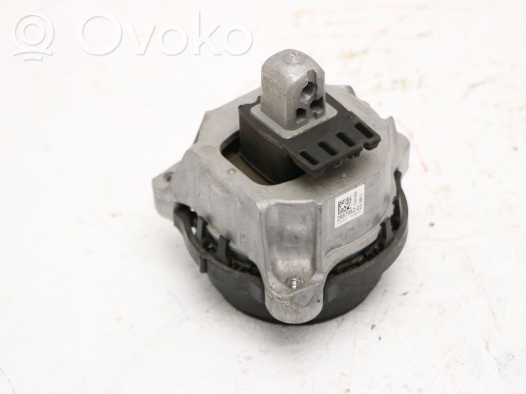 BMW X6 G06 Engine mount bracket 