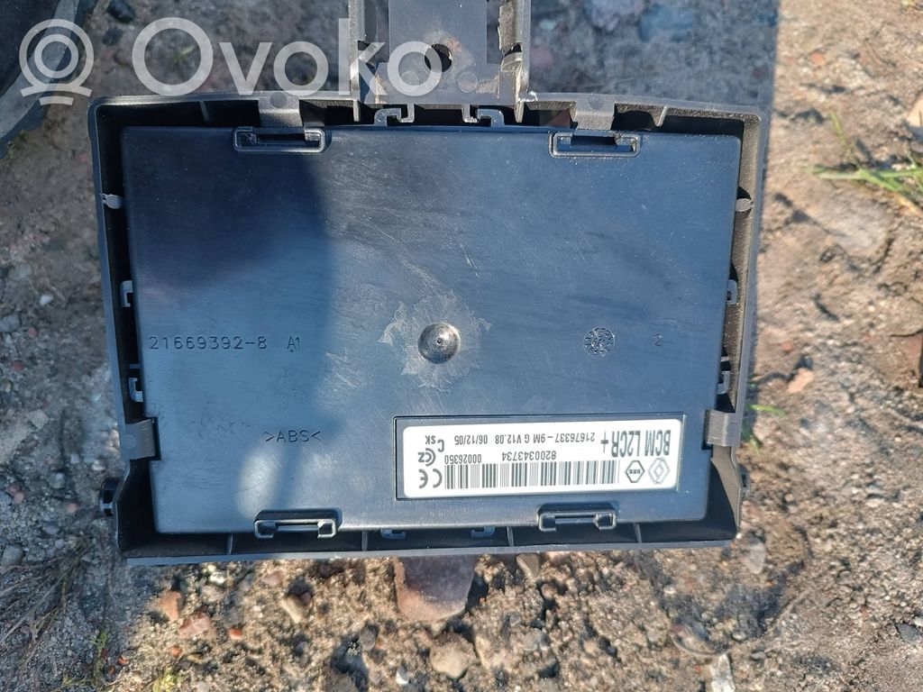 Renault Clio III Module confort 