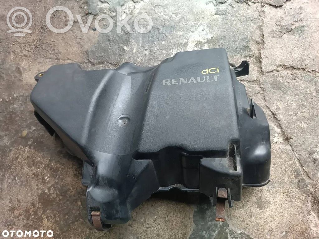 Renault Clio III Couvercle cache moteur 