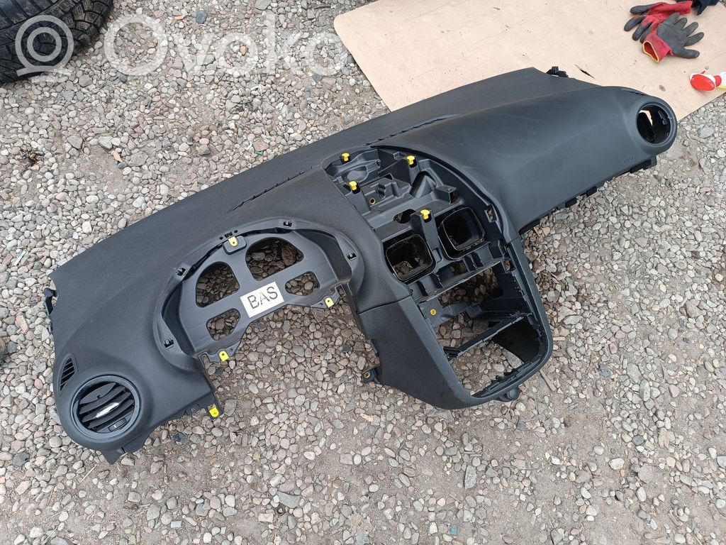 Opel Corsa D Panelė 