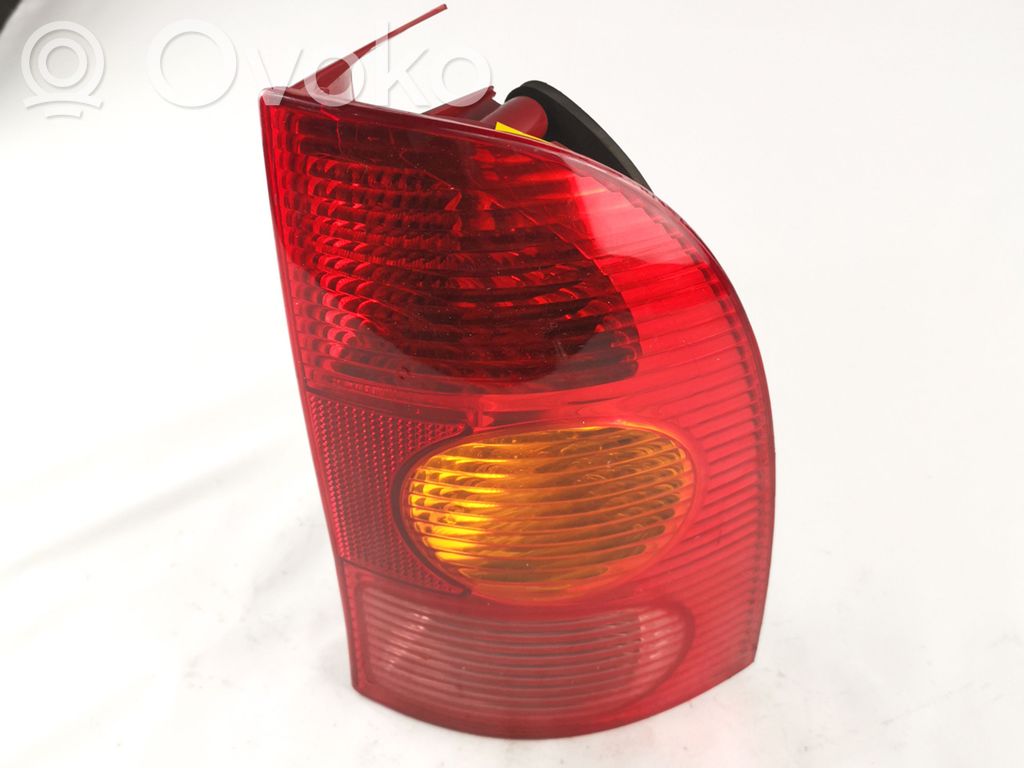 Renault Megane I Aizmugurējais lukturis virsbūvē 