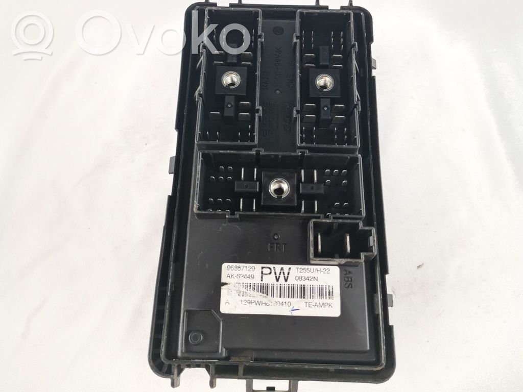 Chevrolet Aveo Drošinātāju kaste (komplekts) 