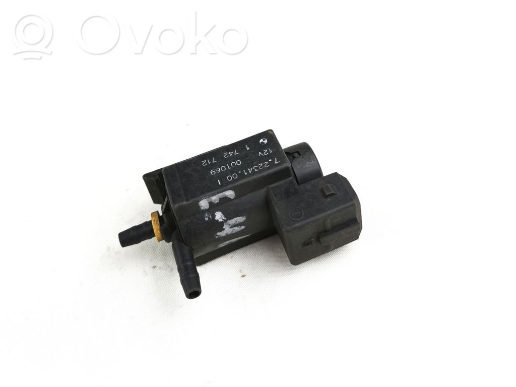 Solenoīda vārsts   72234100,1742712