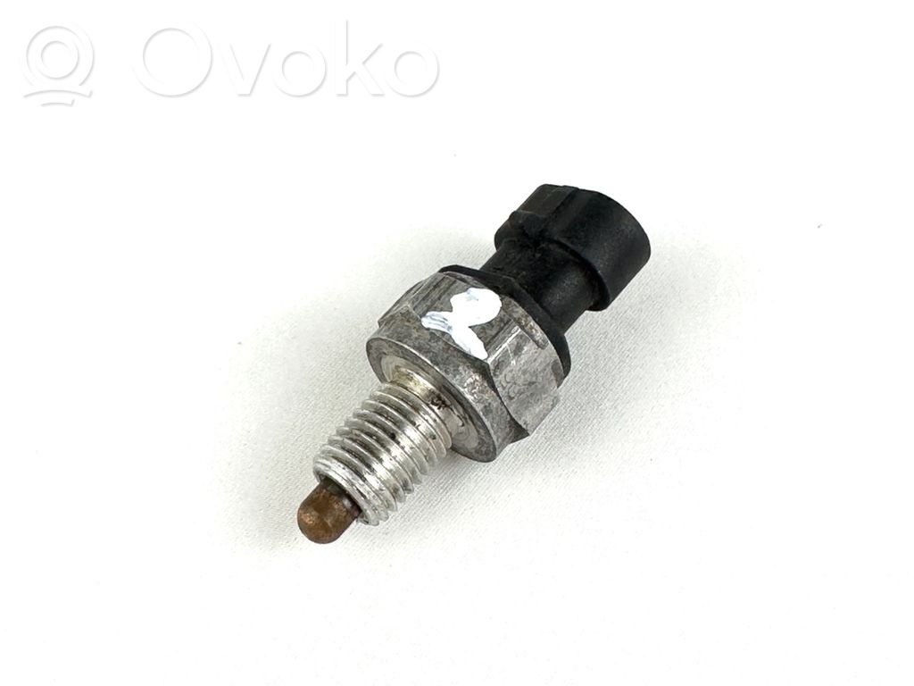 Reversing light switch sensor   90337100