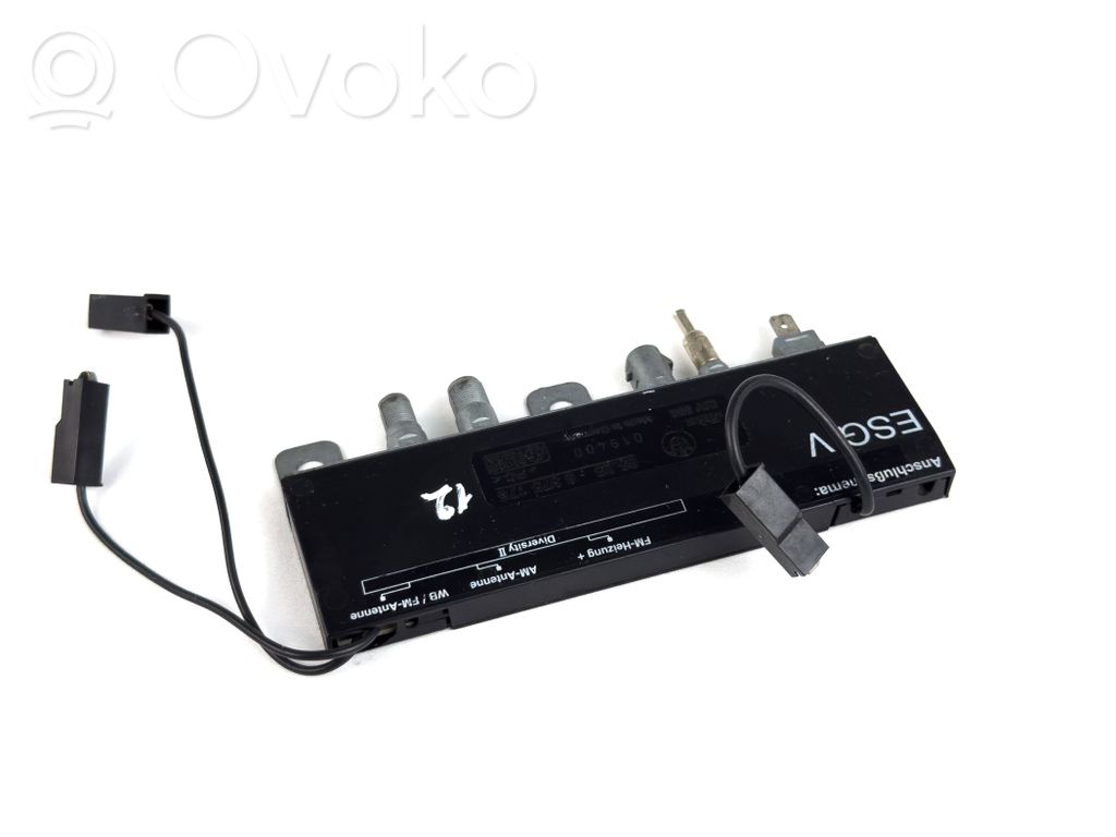 BMW 3 E36 Antenas pastiprinātājs 