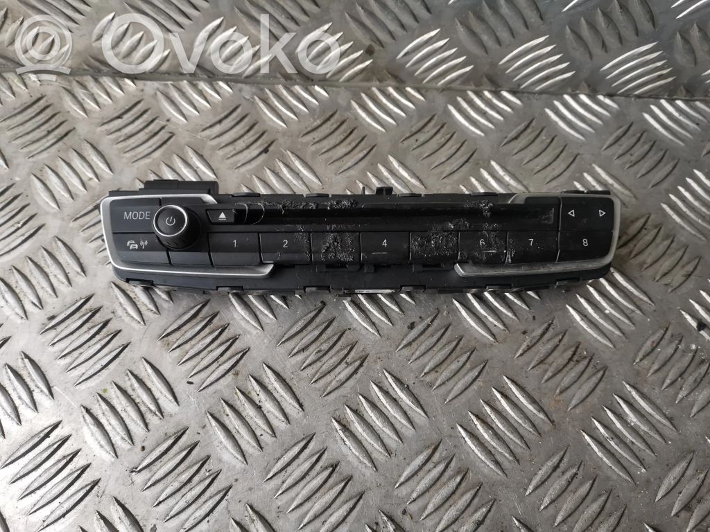BMW 2 F45 Head unit multimedia control 
