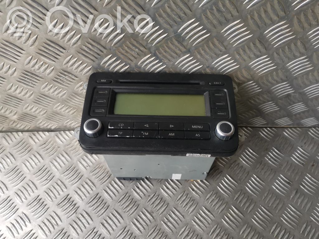 Volkswagen Golf V Panel / Radioodtwarzacz CD/DVD/GPS 