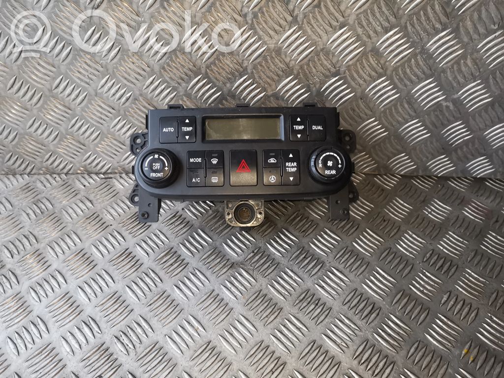 KIA Carnival Climate control unit 