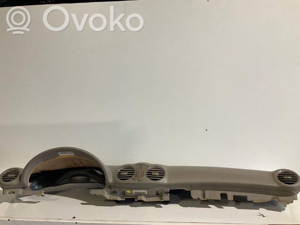 Mercedes-Benz CLK A209 C209 Panel de instrumentos 