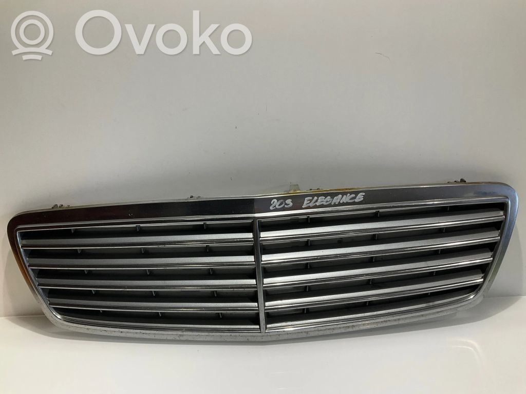 Mercedes-Benz C W203 Atrapa chłodnicy / Grill 