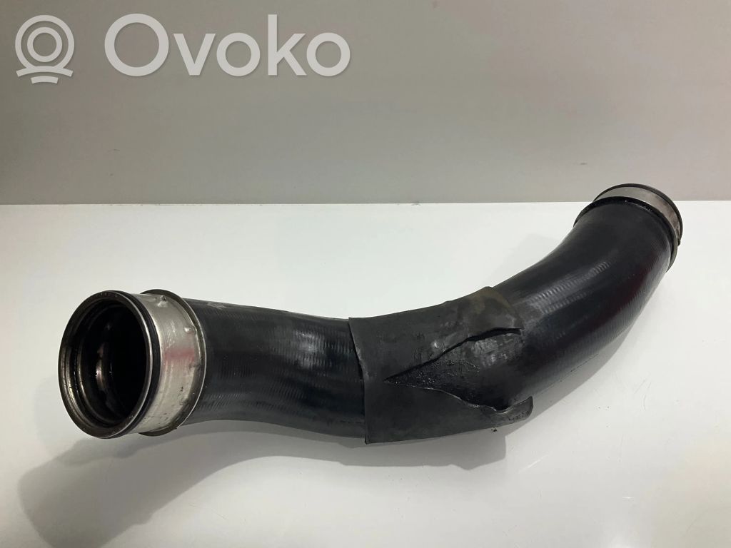 Mercedes-Benz E W211 Intercooler hose/pipe 