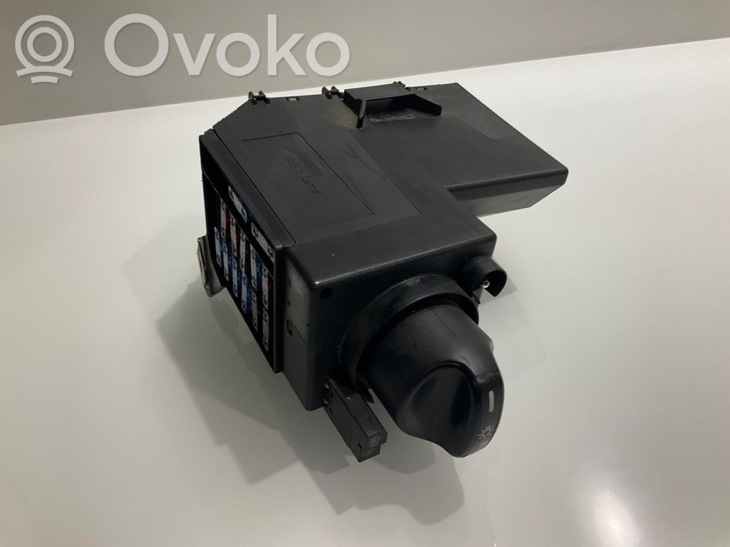 Mercedes-Benz E W210 Interruptor de luz 