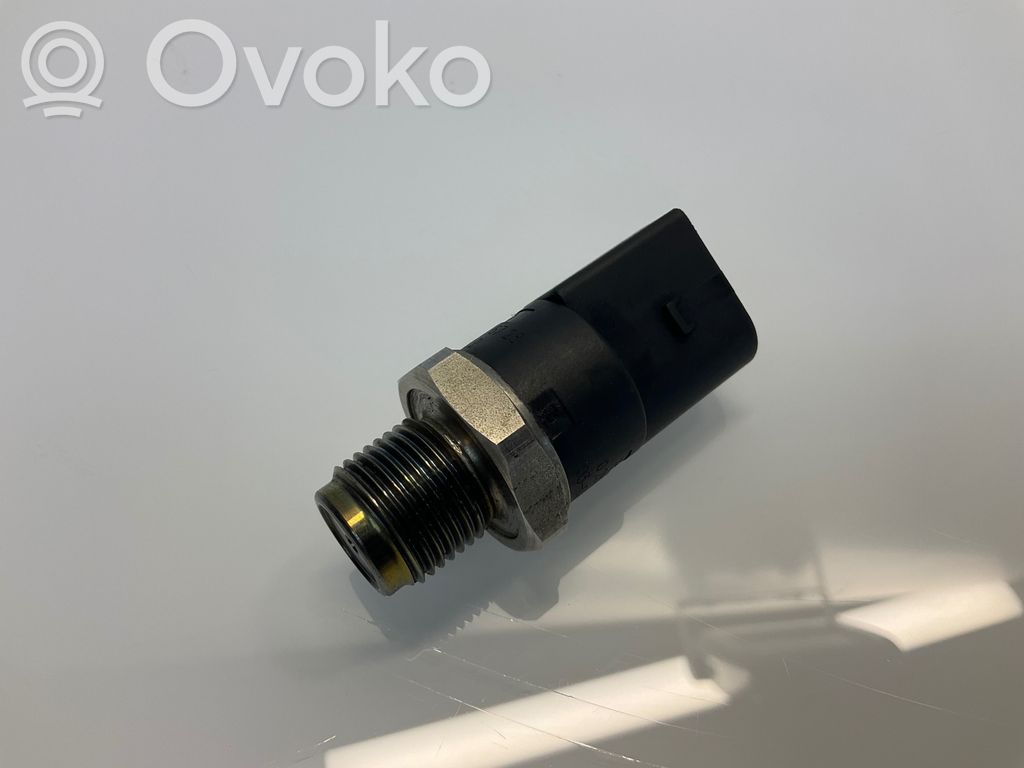 Mercedes-Benz E W211 Fuel main line pipe 