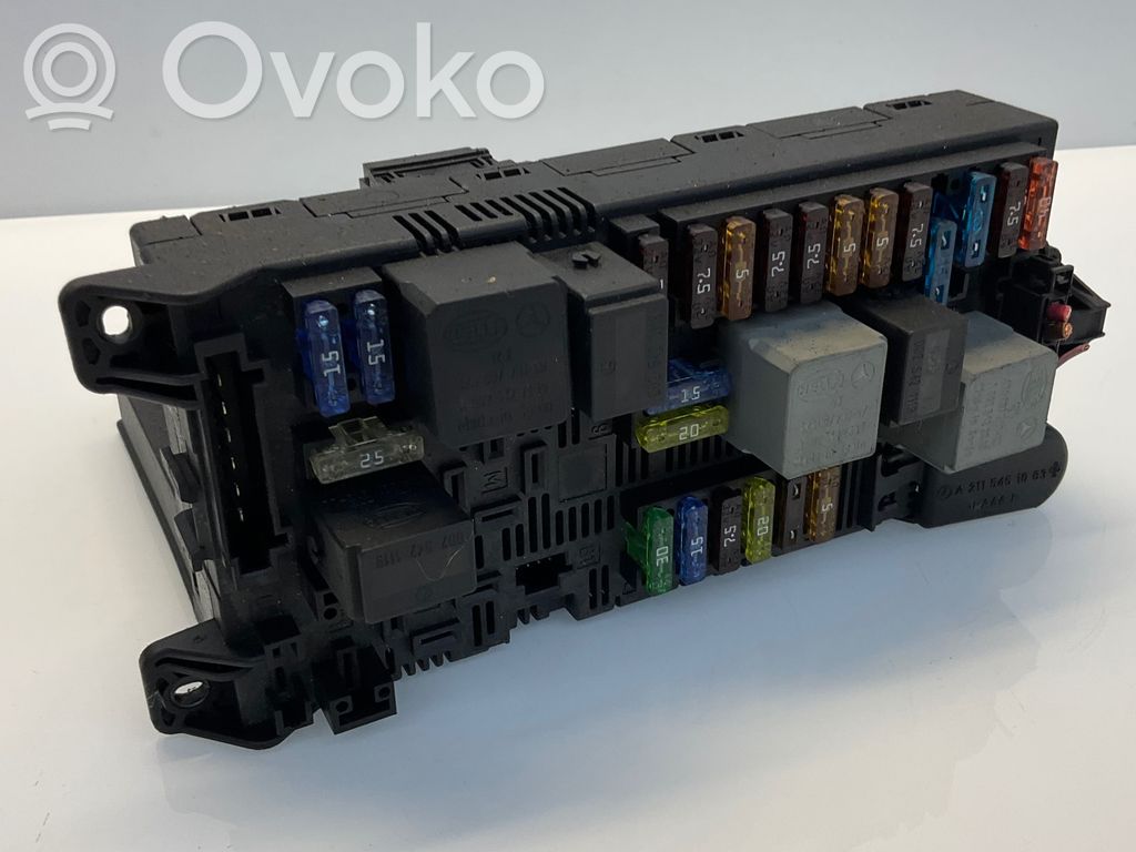 Mercedes-Benz E W211 Fuse module 