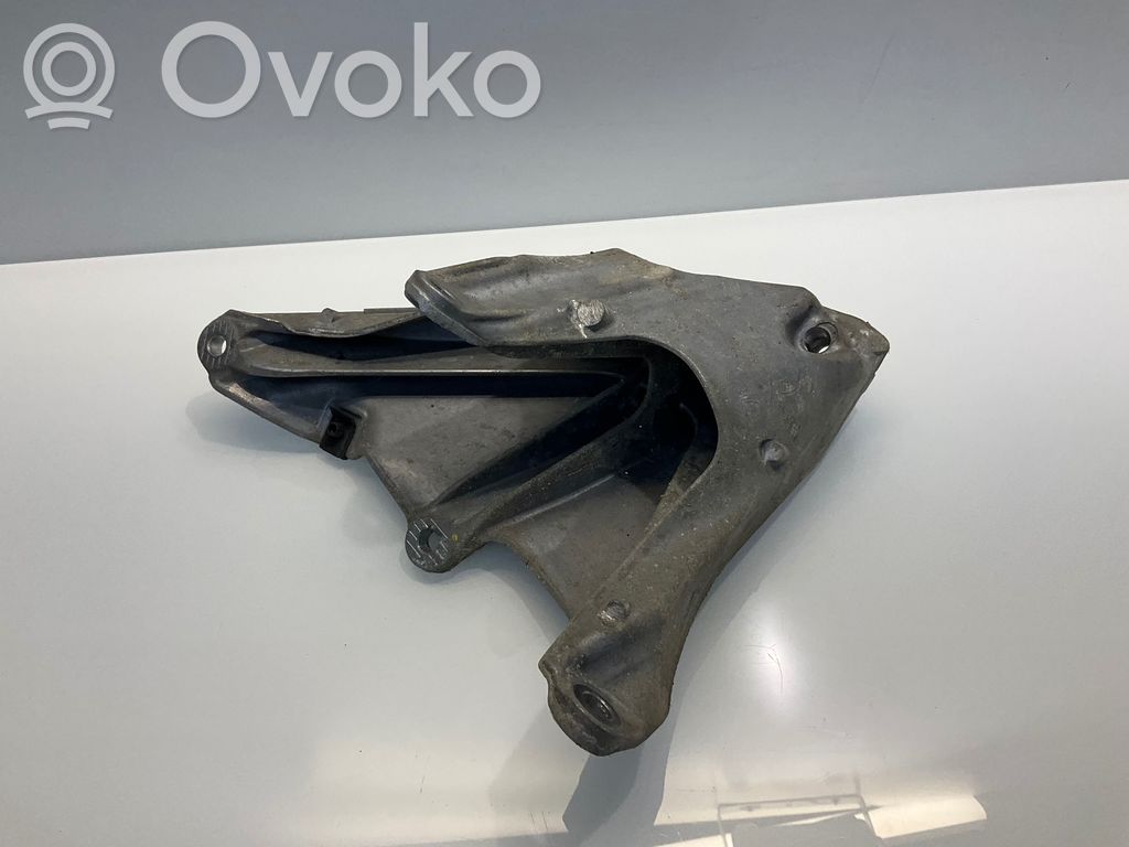 Audi e-tron Engine mounting bracket 