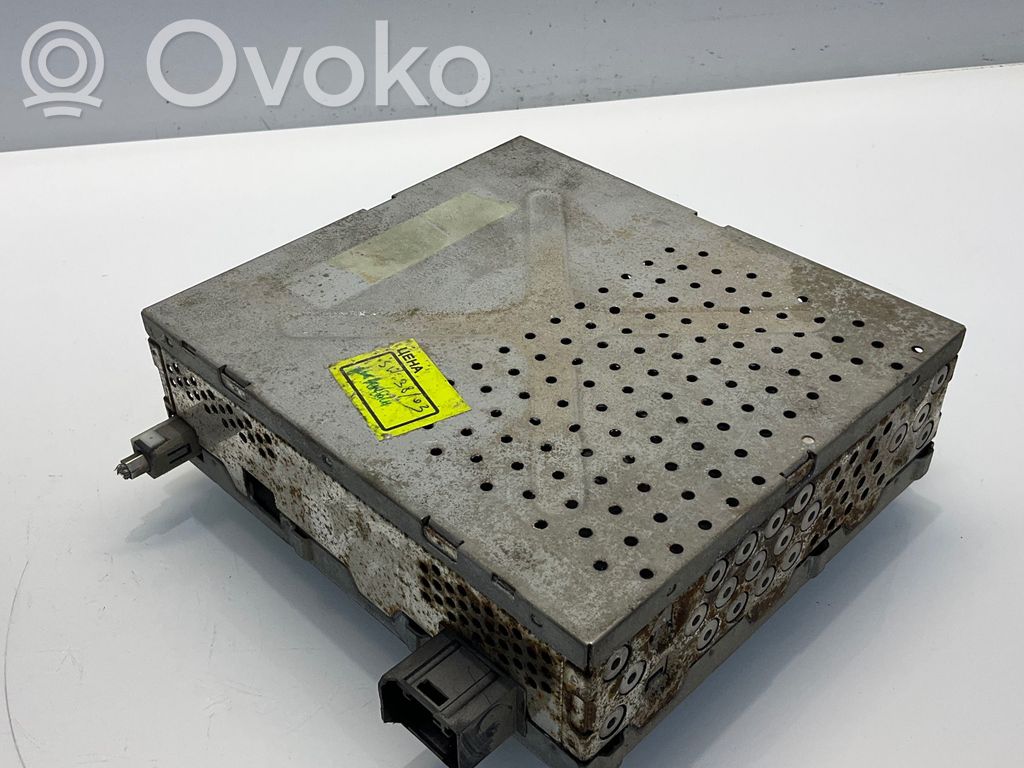 Mercedes-Benz E W211 Amplificador de sonido 