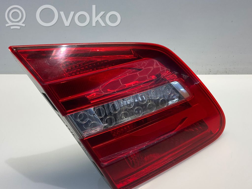 Mercedes-Benz B W246 W242 Lampy tylnej klapy bagażnika 