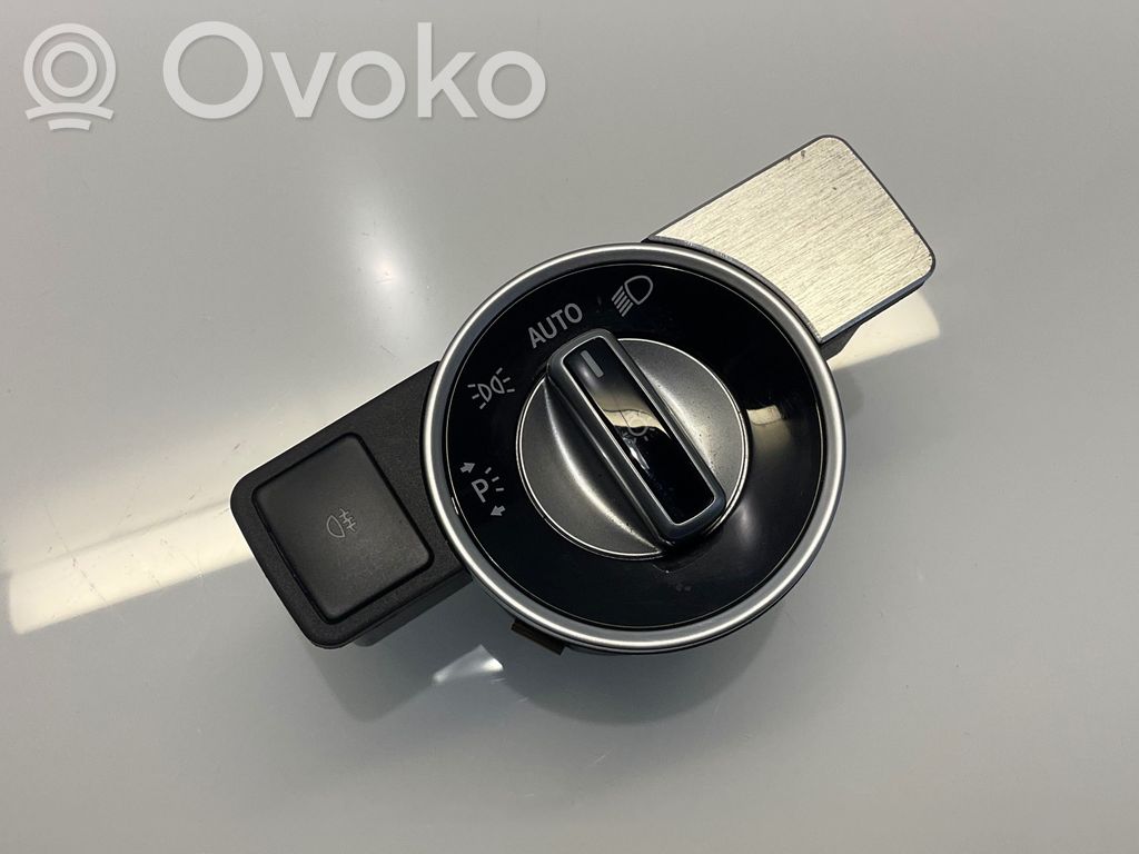 Mercedes-Benz B W246 W242 Light switch 