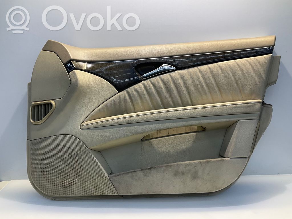 Mercedes-Benz E W211 Boczki / Poszycie drzwi przednich 