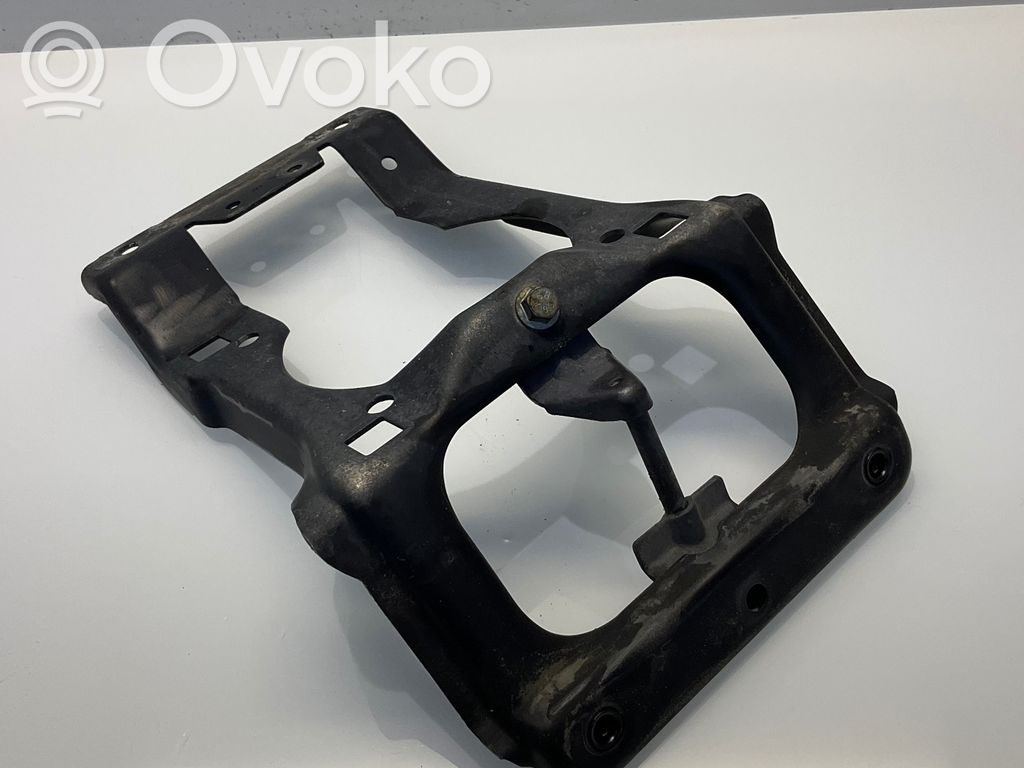 Mercedes-Benz E W211 Suport superior panou fixare radiatoare 