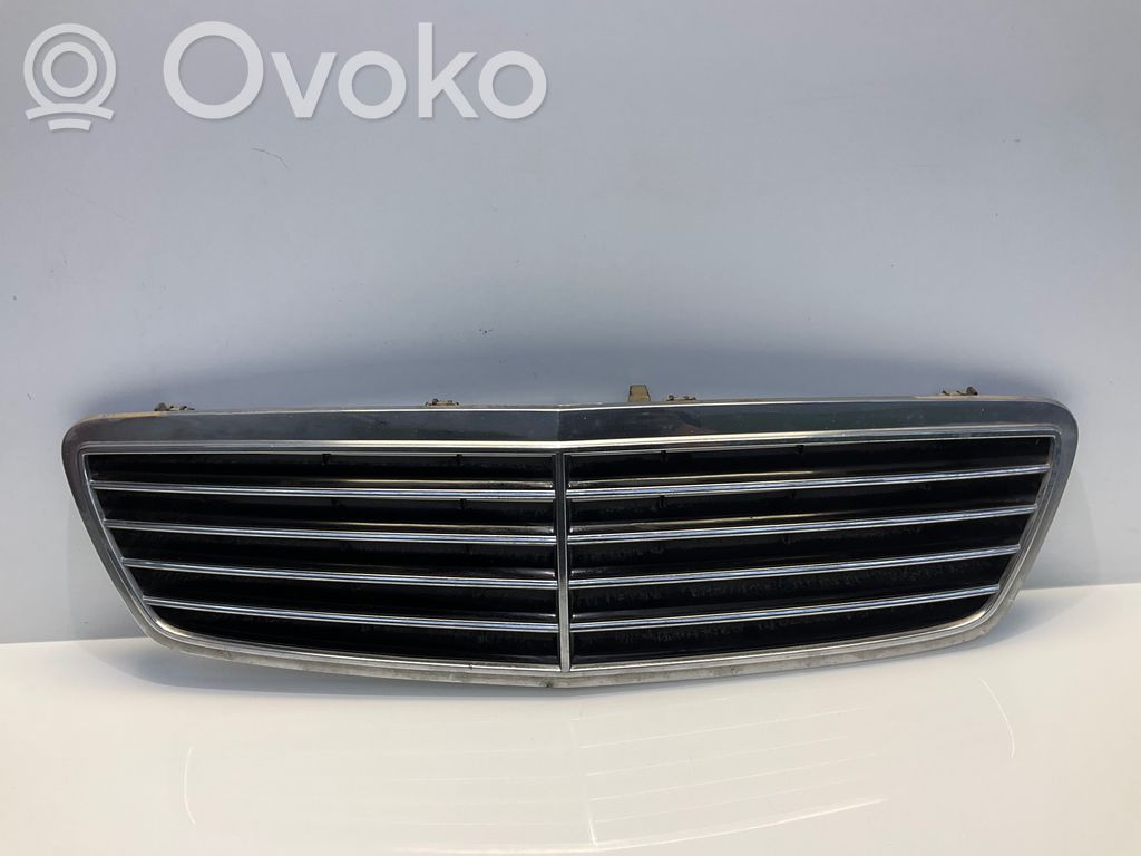 Mercedes-Benz C W203 Atrapa chłodnicy / Grill 