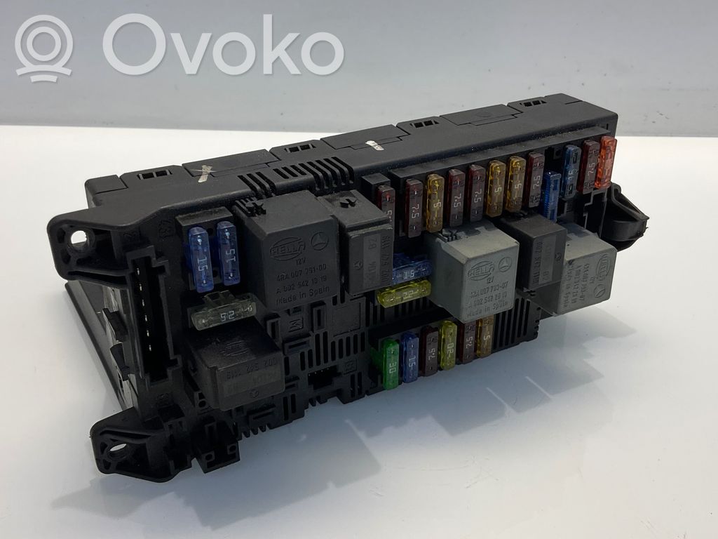 Ramka / Moduł bezpieczników   2115453801,00009481A,A2115453801