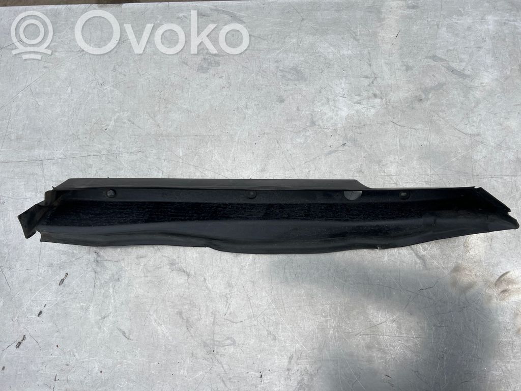 Mercedes-Benz E W212 Fender end trim 