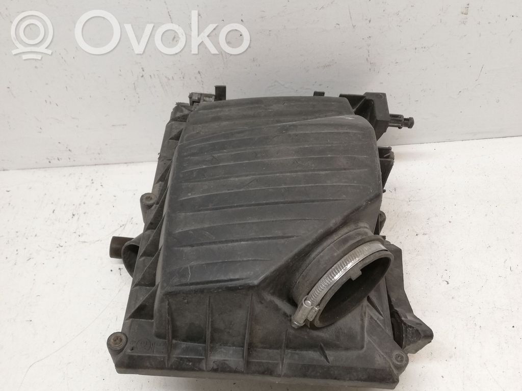 Opel Combo C Air filter box 