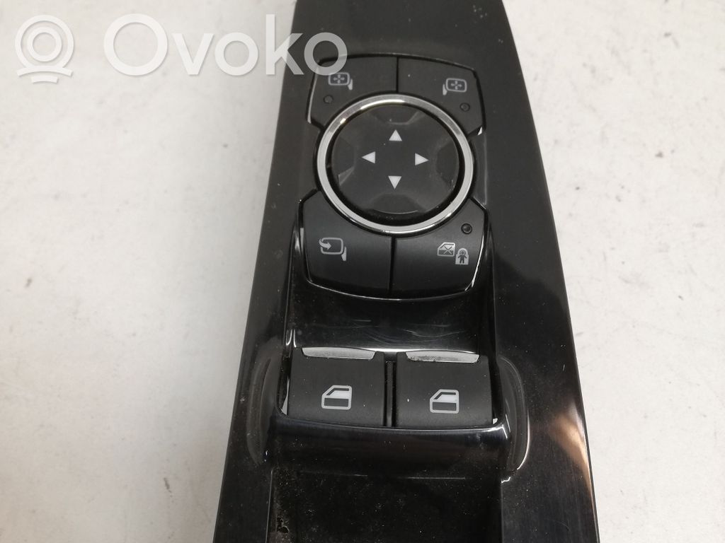 Volkswagen PASSAT B6 Electric window control switch 
