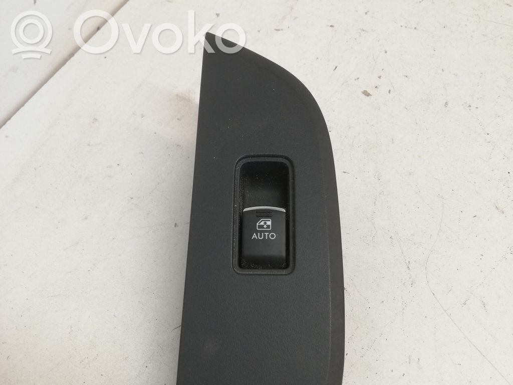 Subaru Outback (BS) Electric window control switch 